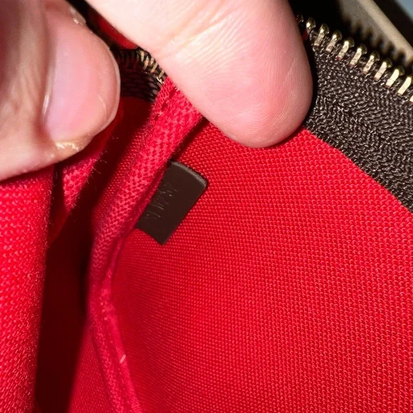 LOUIS VUITTON MINI POCHETTE ACCESSORIES *NEW IN BOX* - Picture 10 of 13